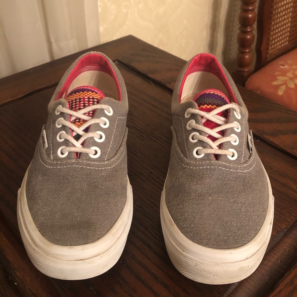 the cutest multi-colored vans